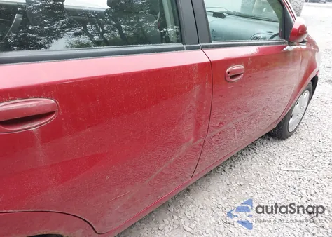 2009 Pontiac G3 из США, поврежденный, VIN KL2TD66E09B647915